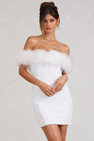 Modeva | Robe à pailettes avec plumes