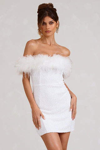 Modeva | Robe à pailettes avec plumes