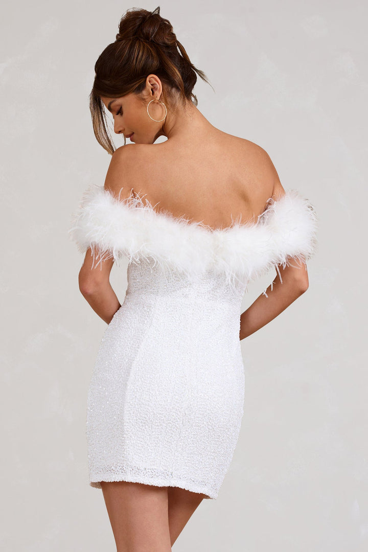 Modeva | Robe à pailettes avec plumes